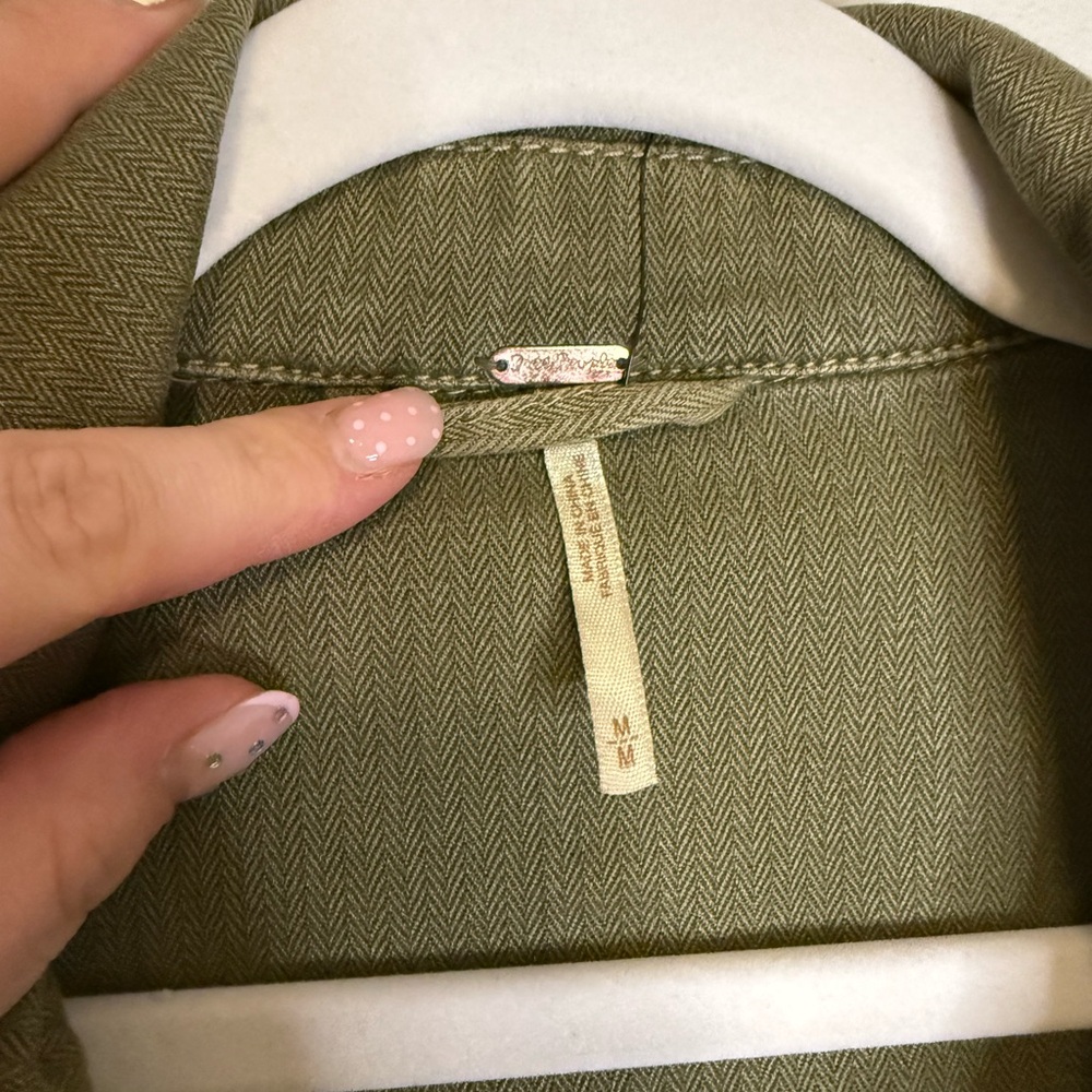 Free People Embellished Military Shirt Jacket in Olive Green Size Medium - Picture 3 of 6
